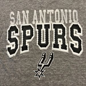 San Antonio SPURS graphic tee in ladies Small